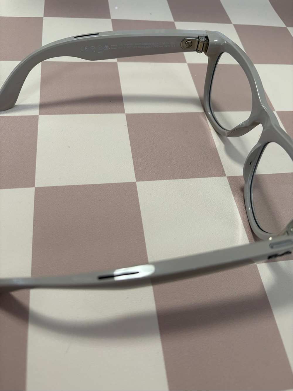 Ray-Ban Skyler Meta Glasses Gen-2 - Picture 4 of 9